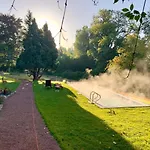 B&B Domaine Le Jardin Suspendu Proche Helffest Et Puy Dufou 4*