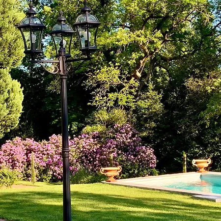 Domaine Le Jardin Suspendu Proche Puydufou Les Epesses לינה וארוחת בוקר 4*