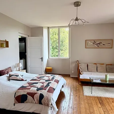 Bed & Breakfast Domaine Le Jardin Suspendu Piscine Et Detente A Proximite Du Puy Dufou