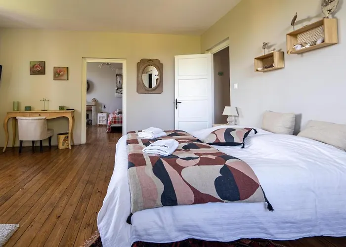 לינה וארוחת בוקר Domaine Le Jardin Suspendu Proche Puydufou Les Epesses